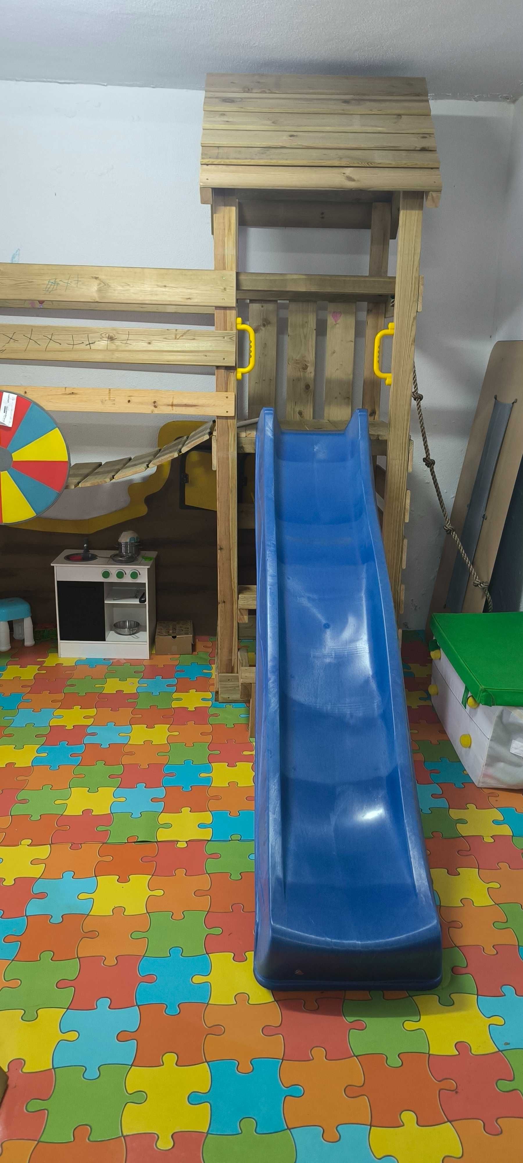 Playground - Parque infantil exterior / interior