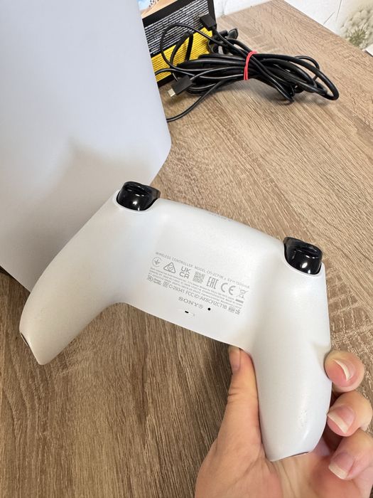 Продам Sony PlayStation Ps5 Slim Digital Edition 1Tb