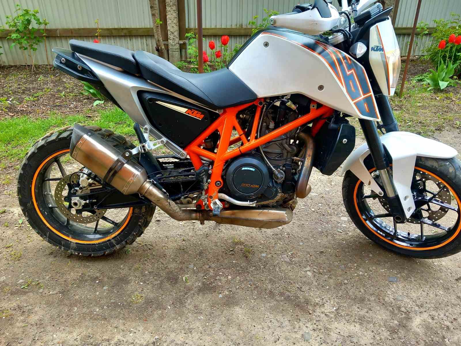 KTM Duke 690 2013