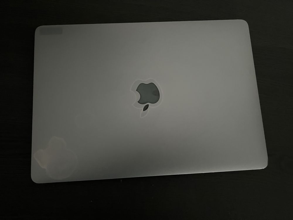 Macbook Pro A1706 Touch bar. i5 16/256gb z 2018r