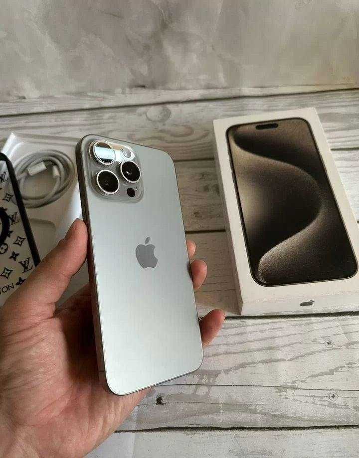 iPhone 15 Pro Max, 256 ГБ