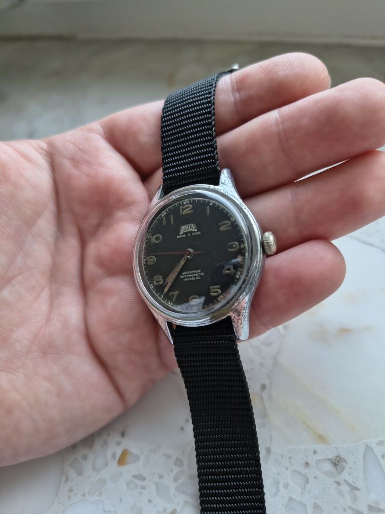 Zegarek militarny Egona vintage field watch tissot doxa