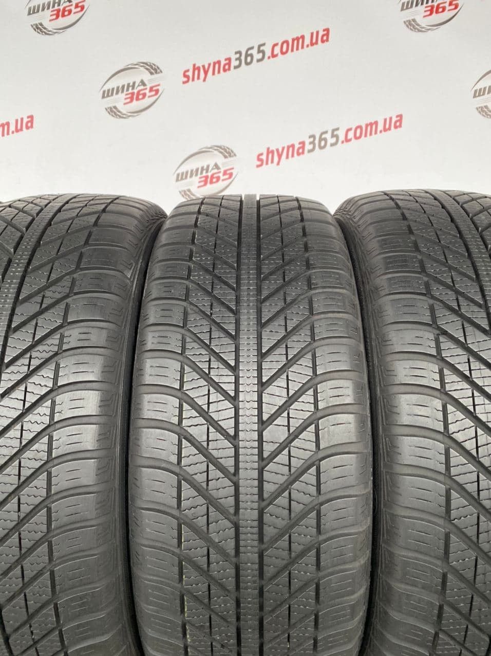 шини бу 205/55 r16 goodyear vector 4 seasons 7mm