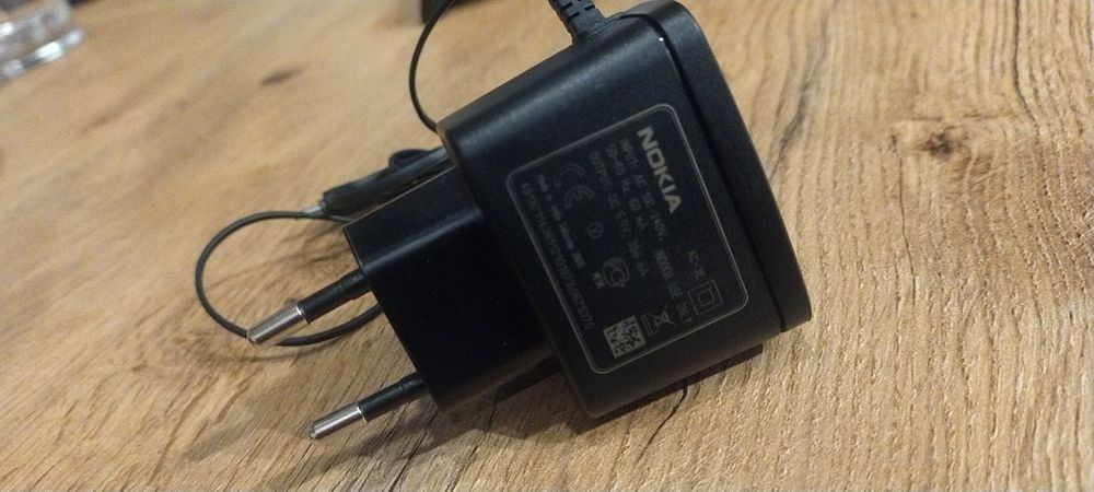 Nowa ładowarka sieciowa oryginalna do telefonów Nokia cienki bolec