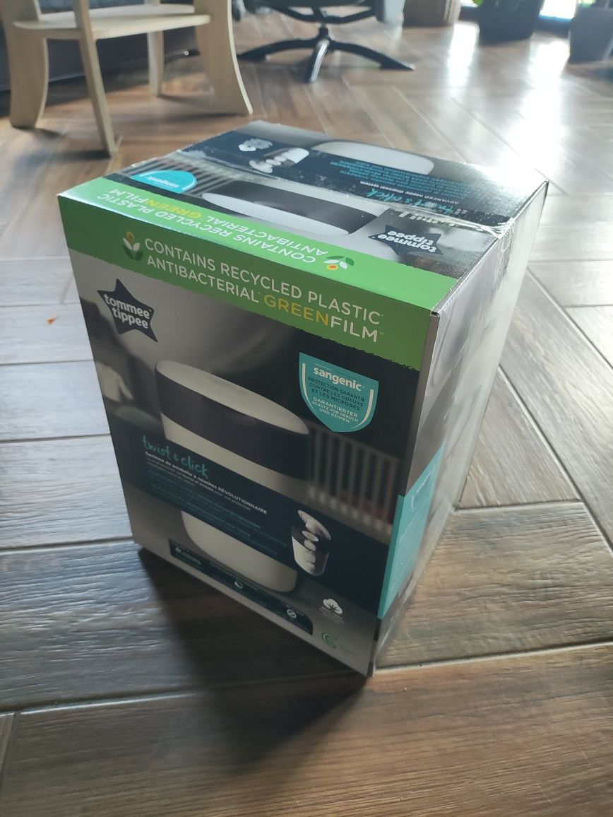 Nowy kosz na pieluchy Tommee Tippee Twist & Click