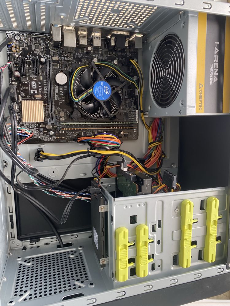 ПК Intel Core i3-7100 ,DDR4-12Gb 240GB SSD 1TbHDD/450W