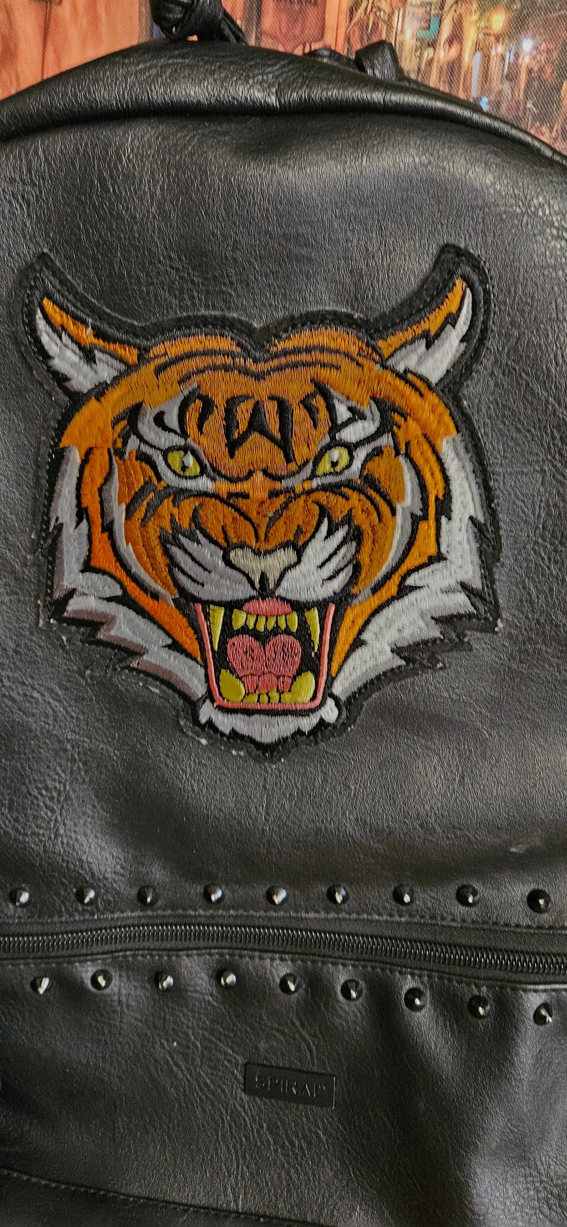 Plecak firmy Spiral Tiger Luxe