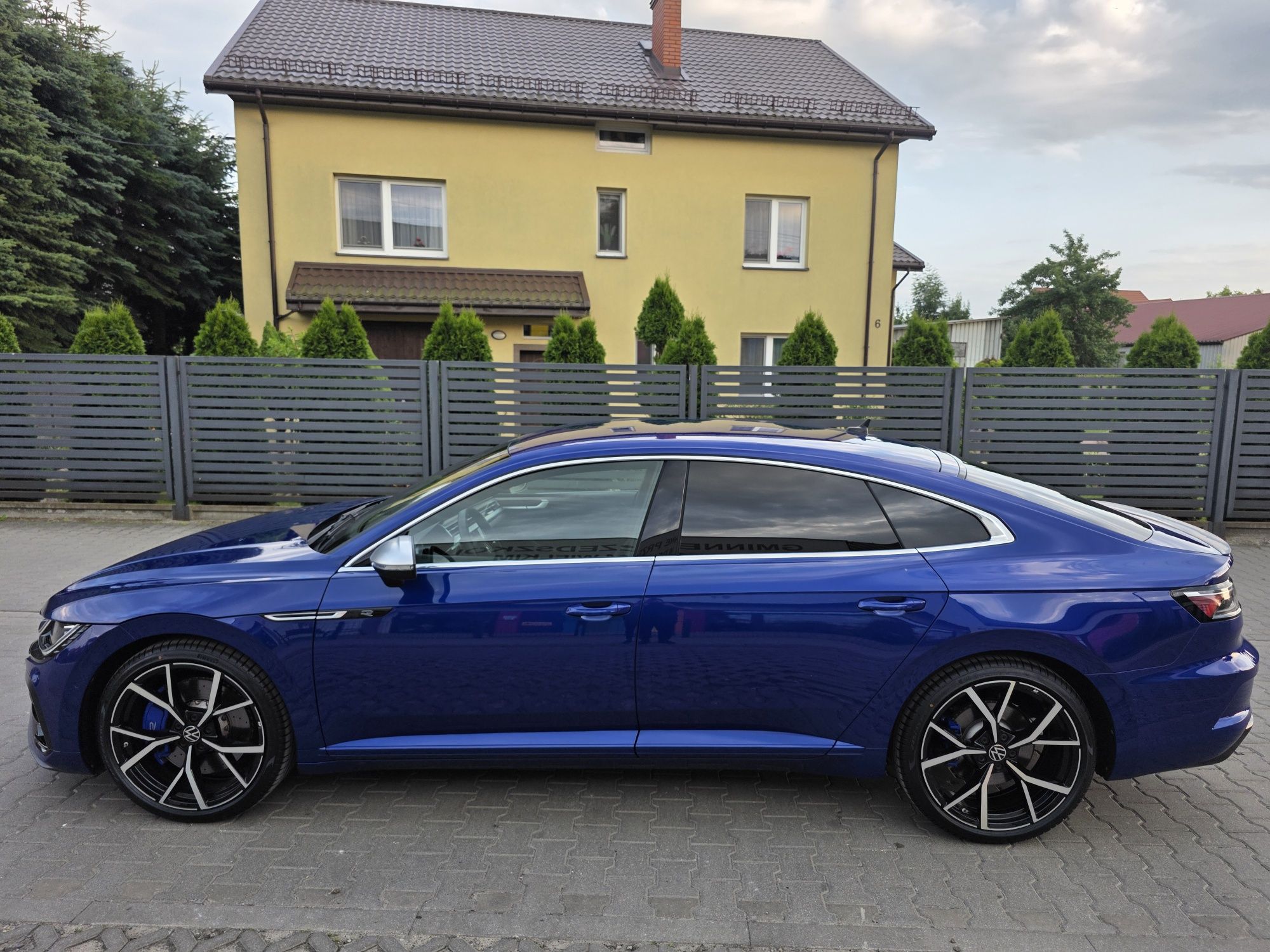 Arteon R 2.0 TSI 320KM 4Motion
Arteon R Automat rok 2022 Jak Nowy