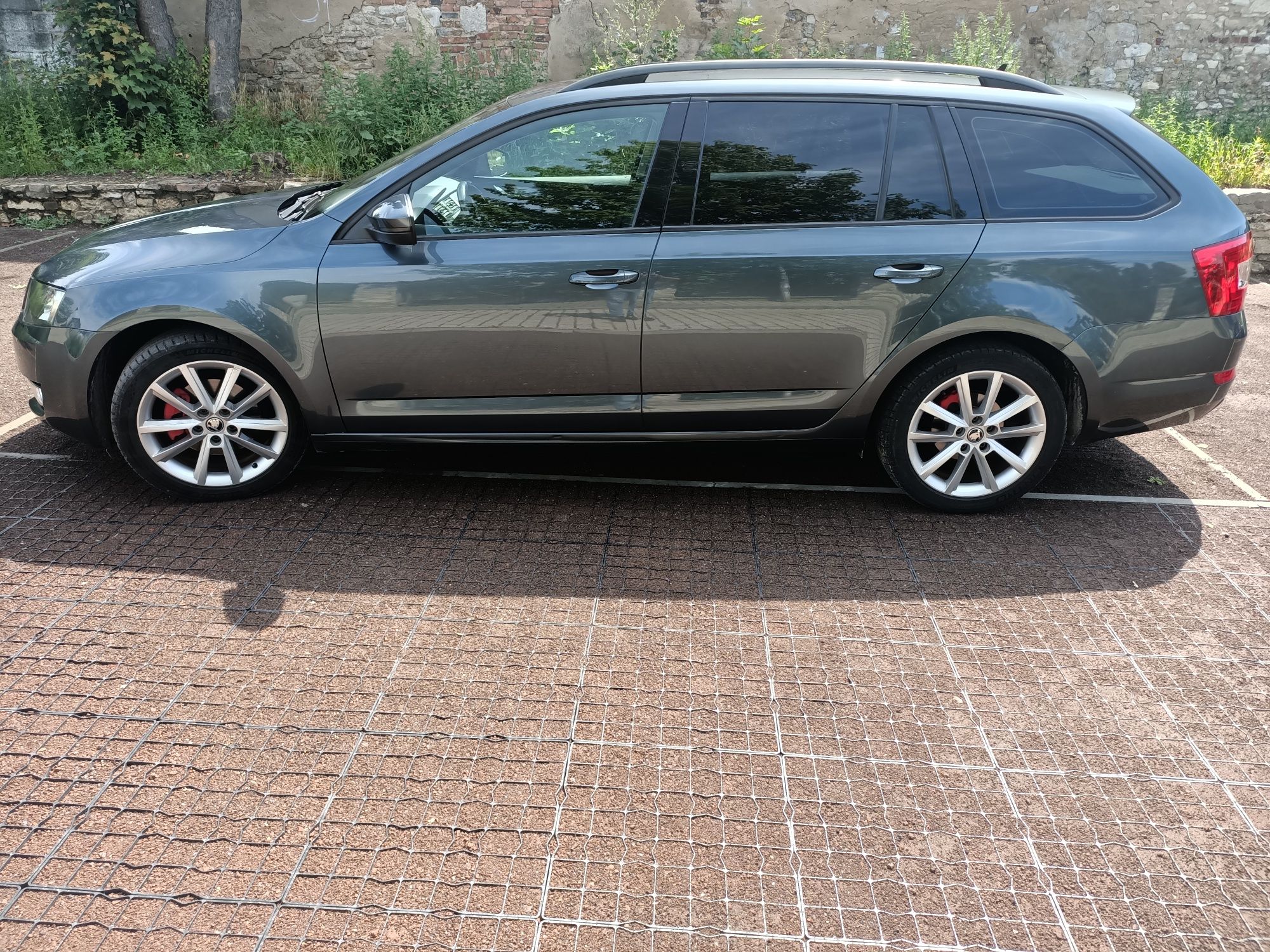 Skoda Octavia 1.4 benzyna 140km automat