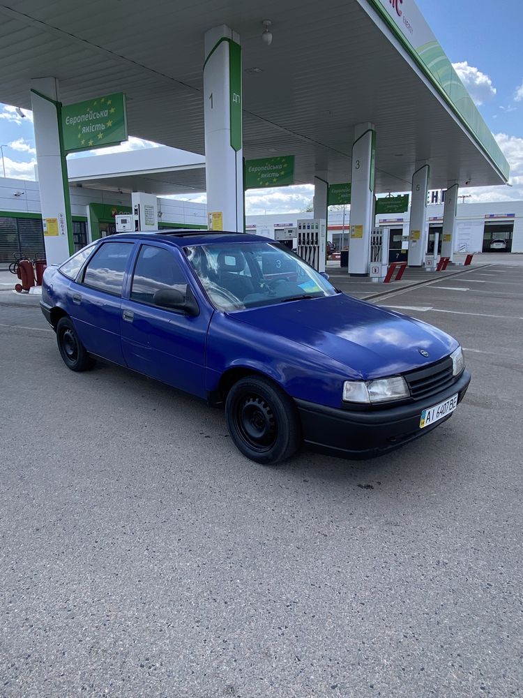 Opel Vectra A 1991 год