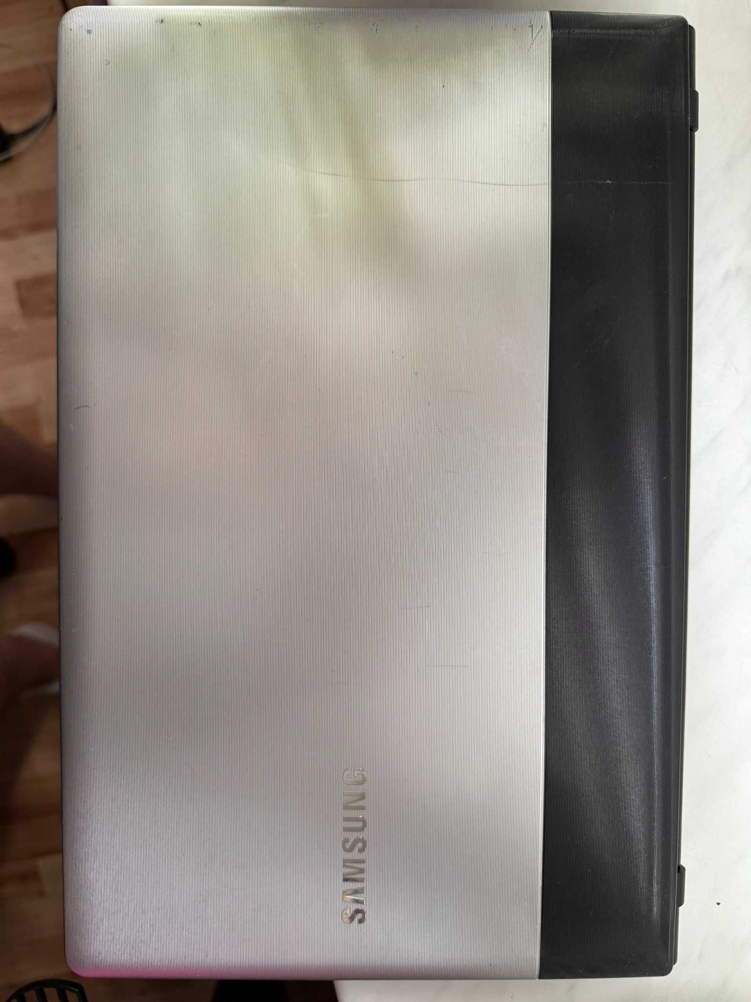 Notebook Samsung Intel Core i5/8/233 NP300
