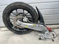 Zawieszenie koło tył aprilia rs 50 rs 125 derbi gpr
