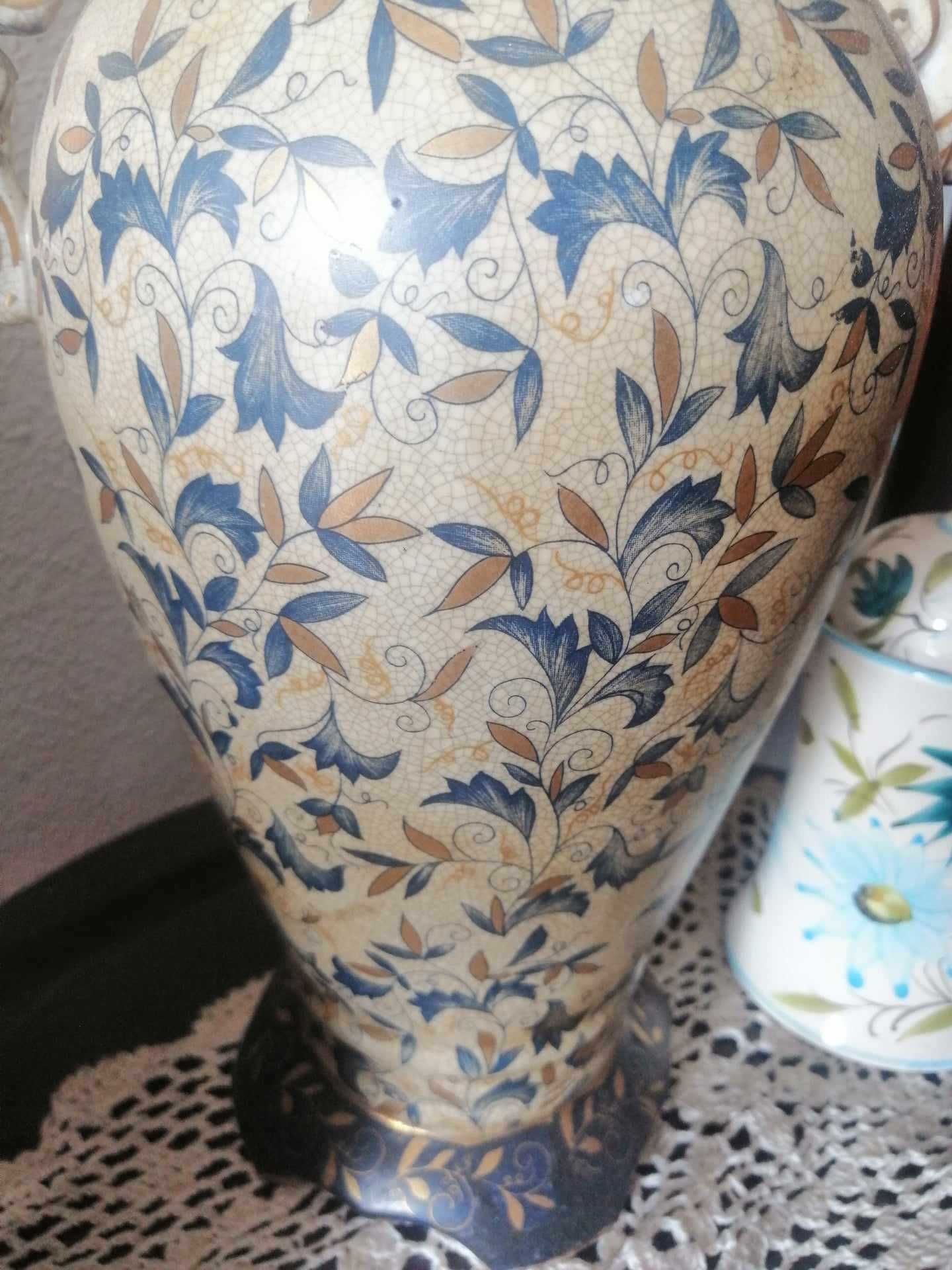 Antiga Jarra/ânfora em porcelana azul prússia e dourado