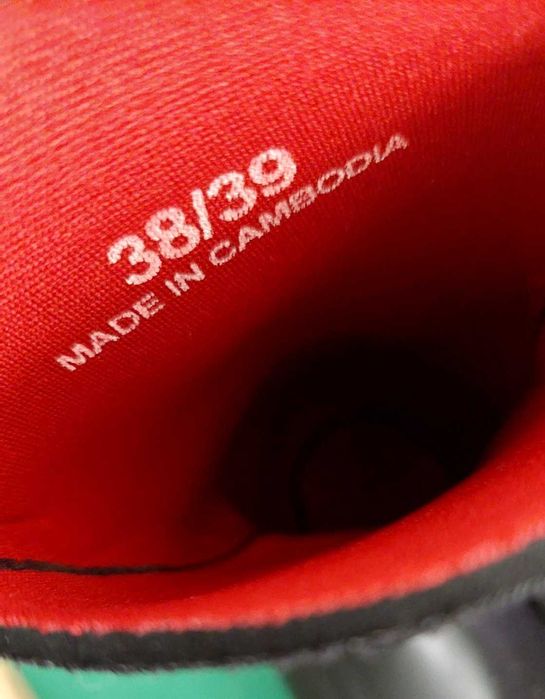 Botas surf/bodyboard Madness novas tam. 38/39