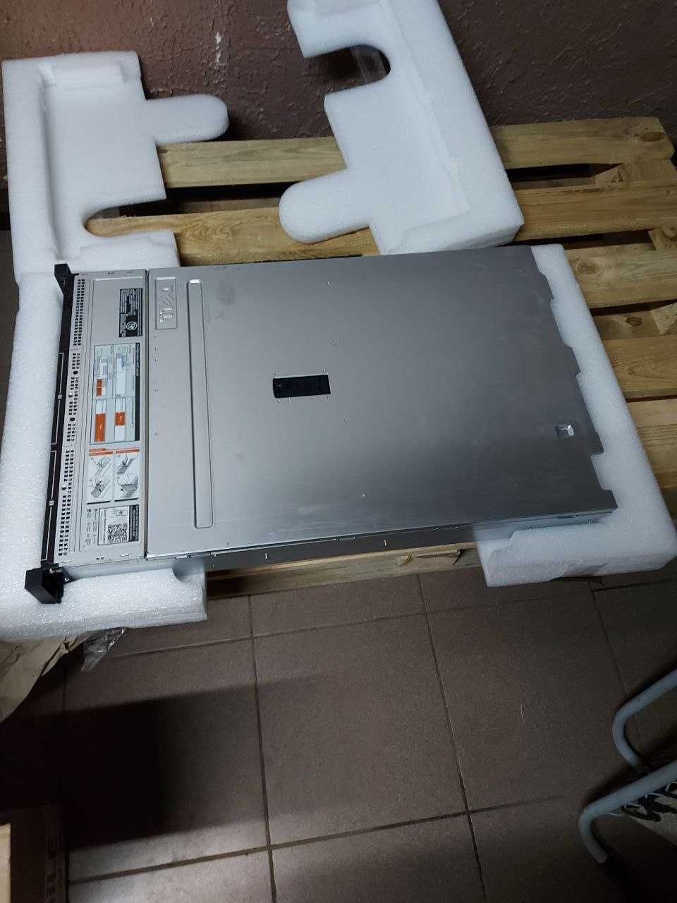 Dell r730xd 16sff 24 ядер 2*2670v3 64gb ddr4