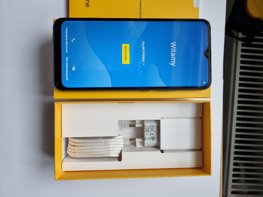 Smartfon Realme C11 32 GB szary , nowy , gwarancja .