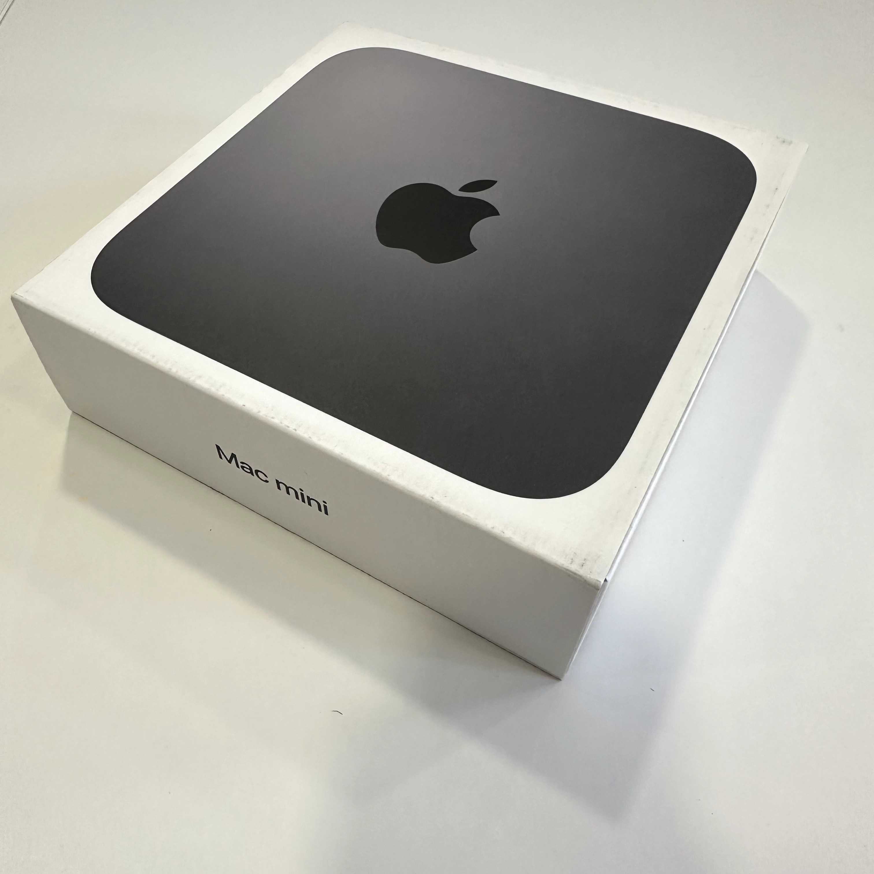 Mac Mini 8Gb 256Gb SSD i7