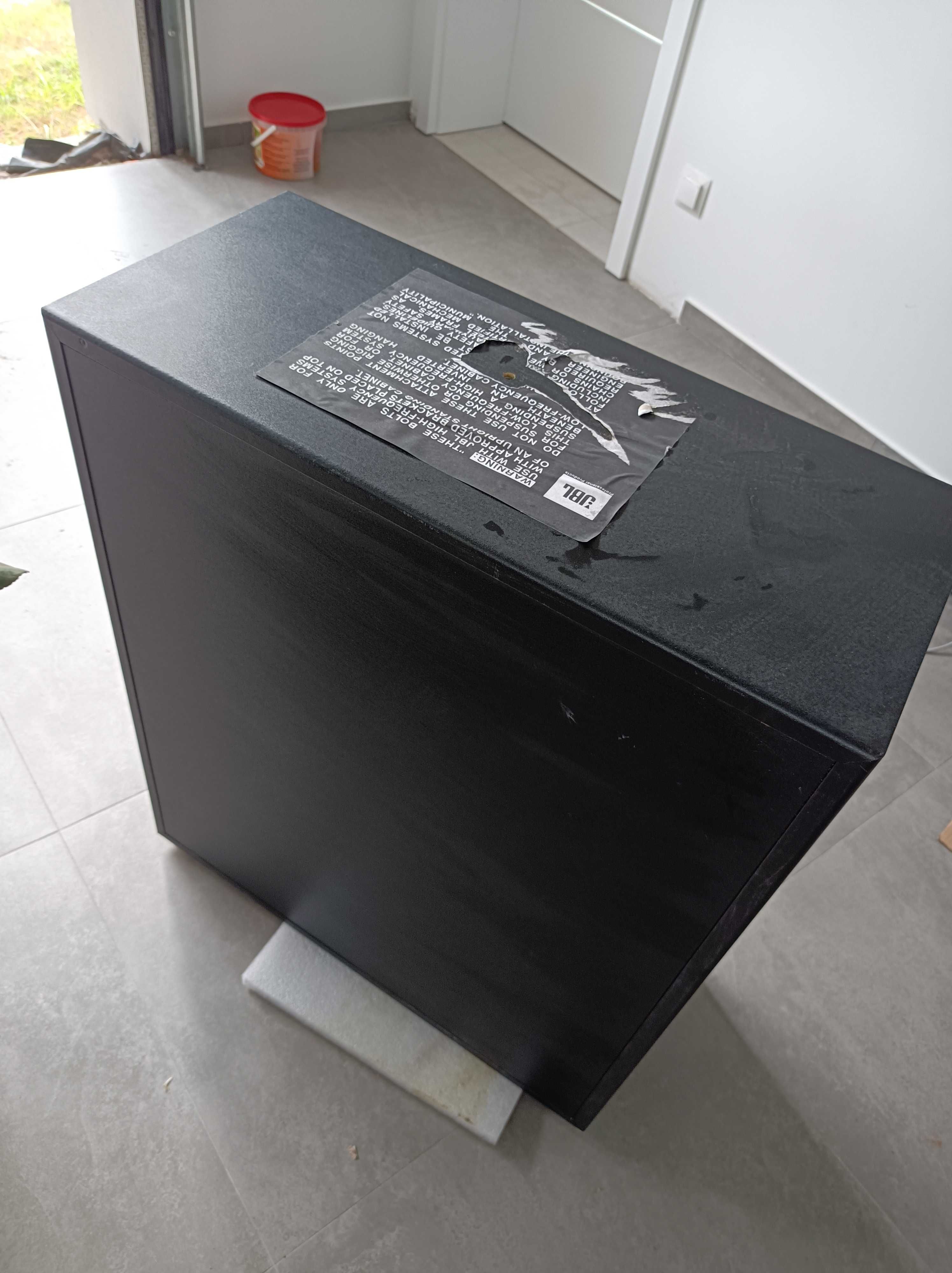 JBL Professional 3678 Poteżny subwoofer studyjny California USA