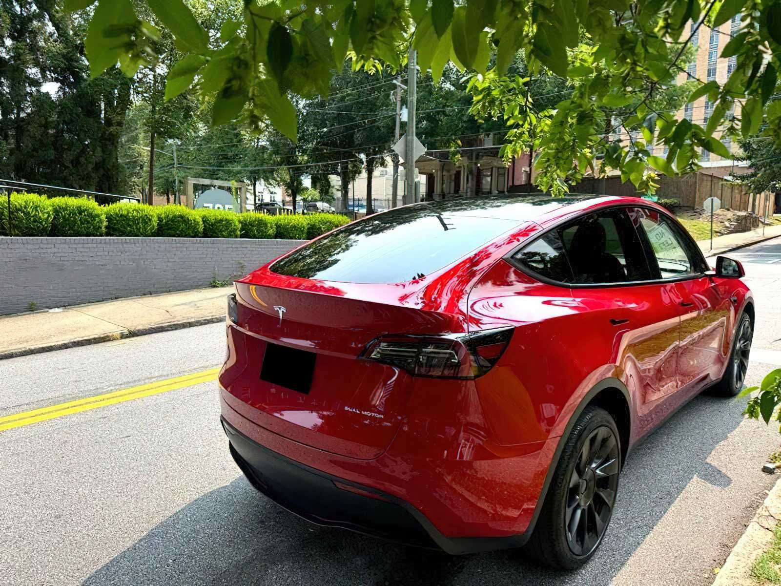 2023 Tesla Model Y Performance