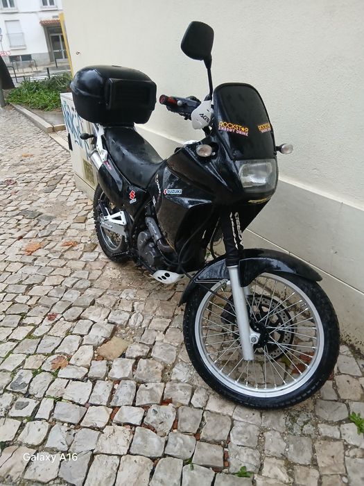 Vendo Mota Suzuki DR