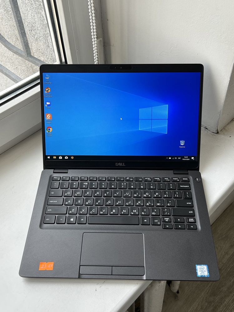 Dell Latitude 5300 IPS / i5-8365u / 8Gb DDR4 / 256Gb