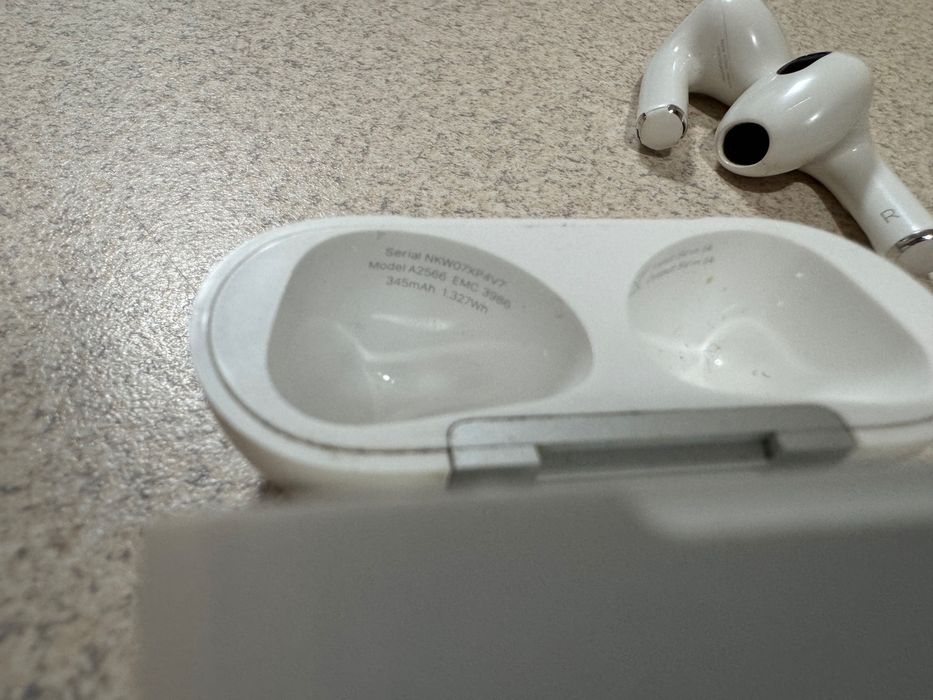 Навушники Apple AirPods 3rd generation with MagSafe Charging Case