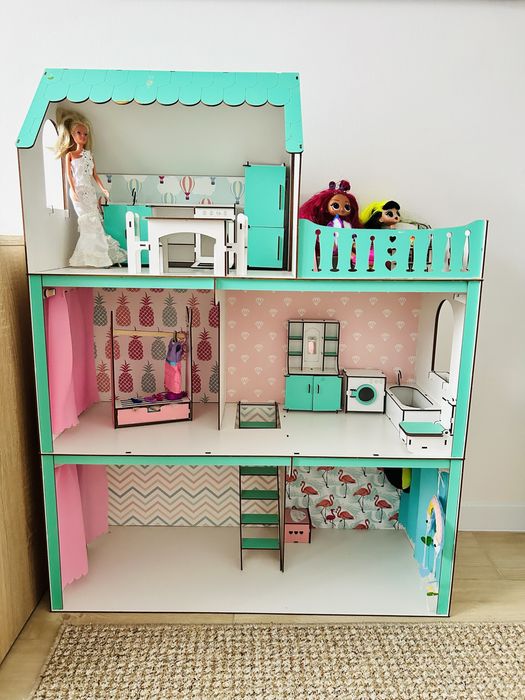 Продам большой детский 3х этажный домик для кукол МЕБЕЛЬ В ПОДАРОК
