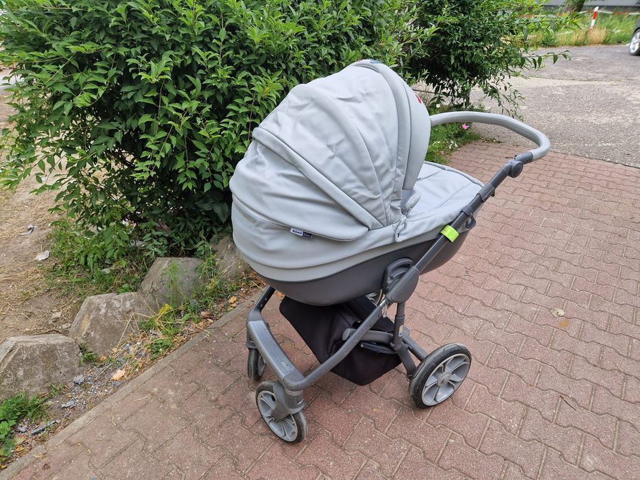 Wózek Roan bass soft + nosidło Maxi Cosi