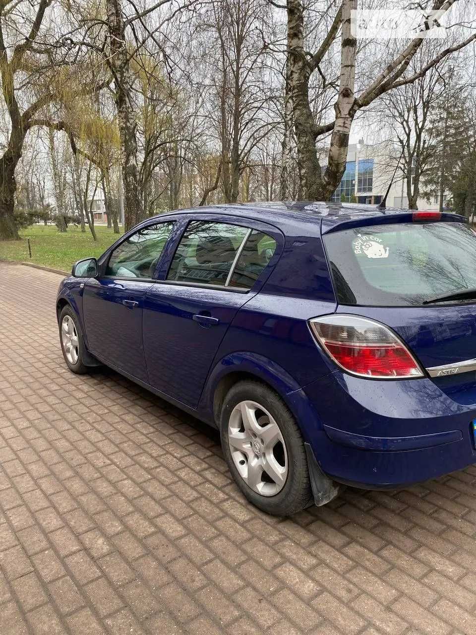 продам власну машину Opel Astra 2013