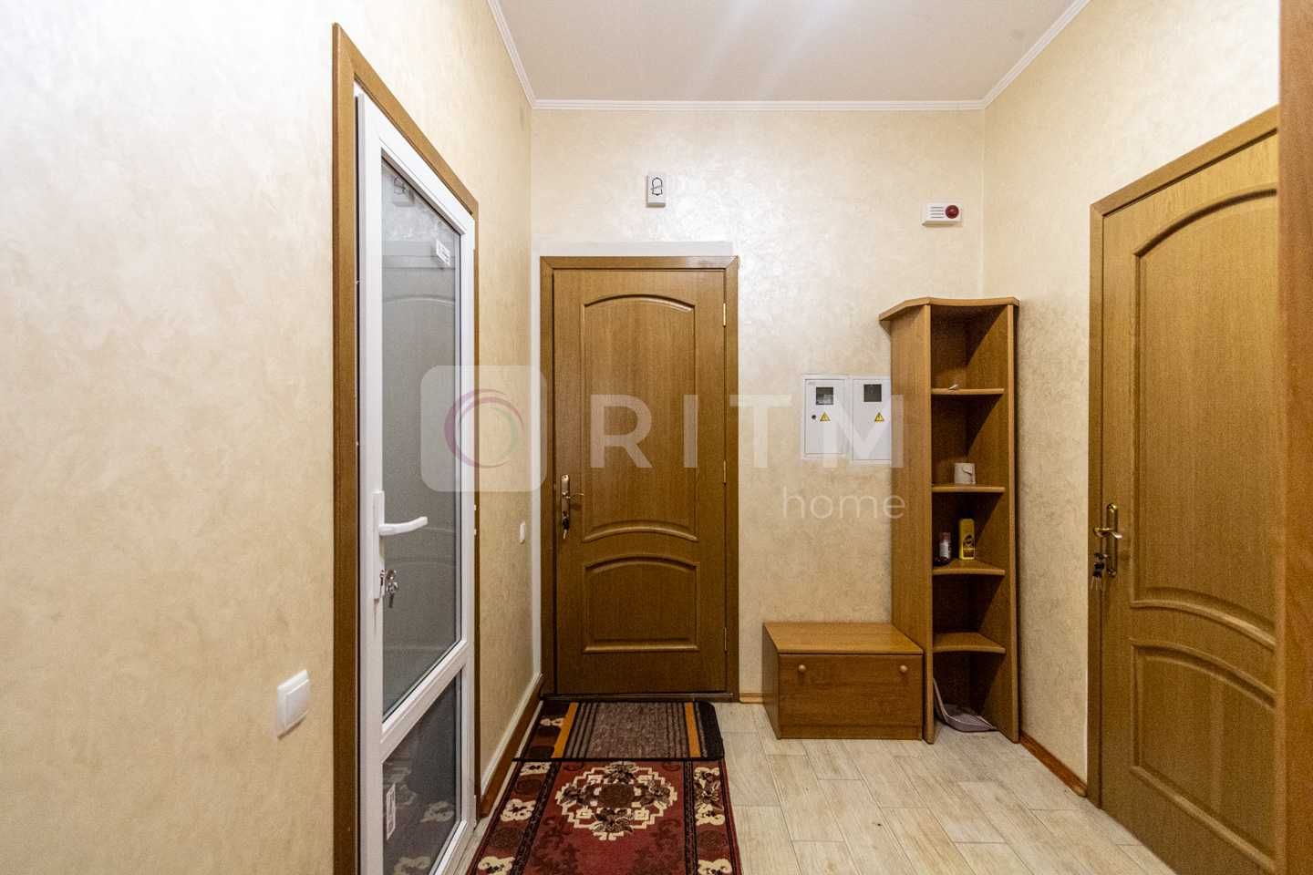 Здається напівособняк, вул. Медична, площа 87 м²
