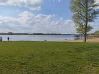 Działka nad jeziorem Rogowskim przy samej plaży w Rogowie