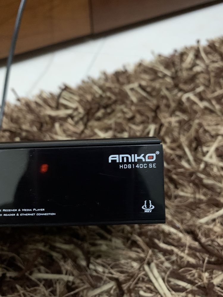 Box Amiko por satélite