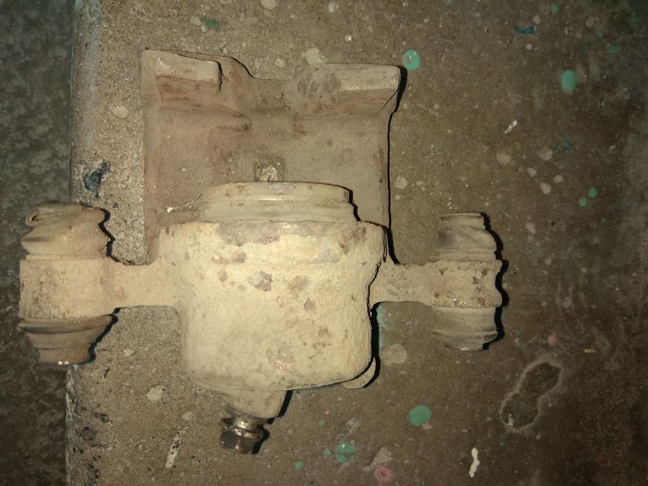 Для мазди626. 86р/в. 2.0карбюратор.