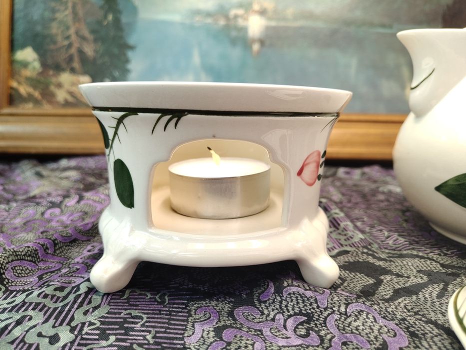 Dzbanek z podgrzewaczem Villeroy & Boch. Wild Rose.