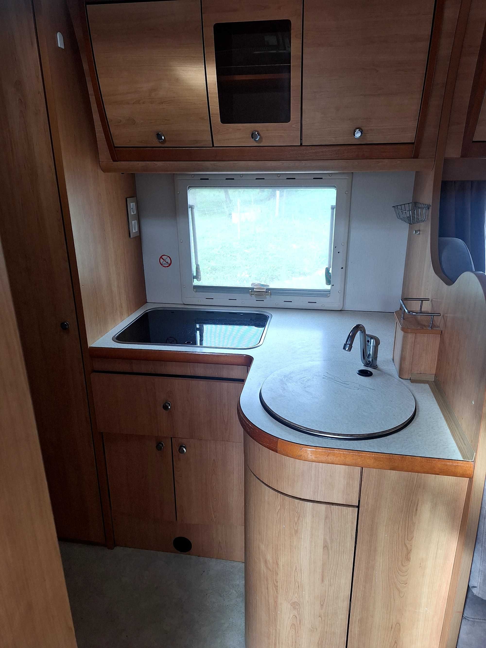 Autocaravana fordtransit  laika