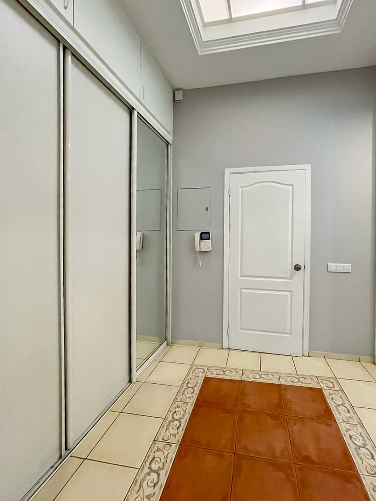 Оренда, Мала Житомирська, 5, 3 кімнати, 80 м², Майдан Незалежності