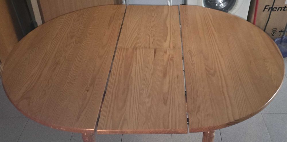 Mesa de cozinha extensível