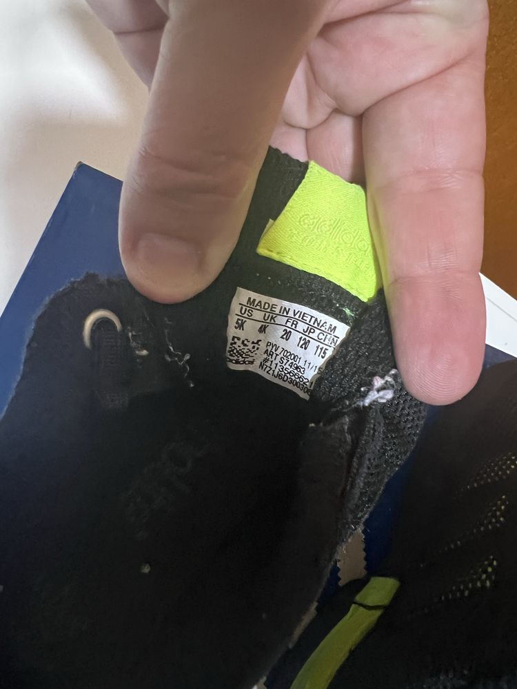 Tenis da adidas bebe
