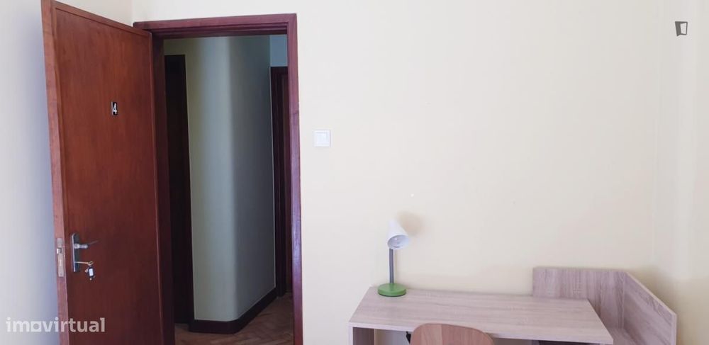 Quarto - localizado em Cidral Coimbra