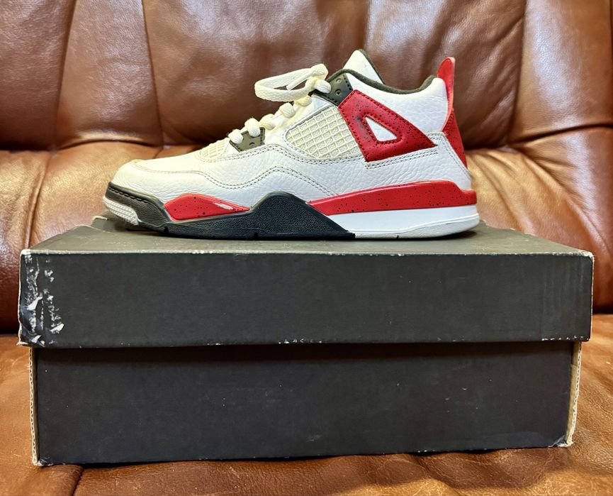 Кросівки Nike JORDAN 4 RETRO (PS) WHITE/FIRE RED-BLACK дитячий 32р.