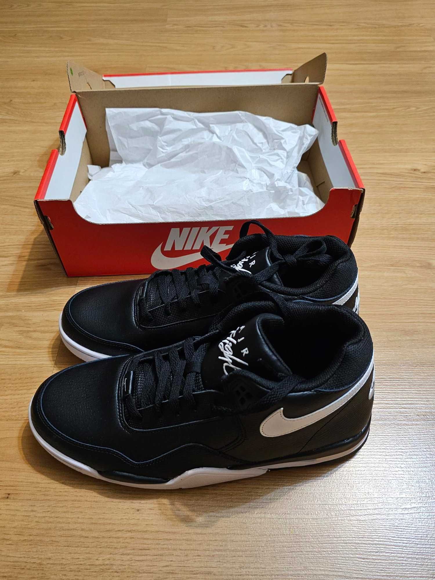 Botas Nike Flight Legacy - Black White - Portes Incluidos