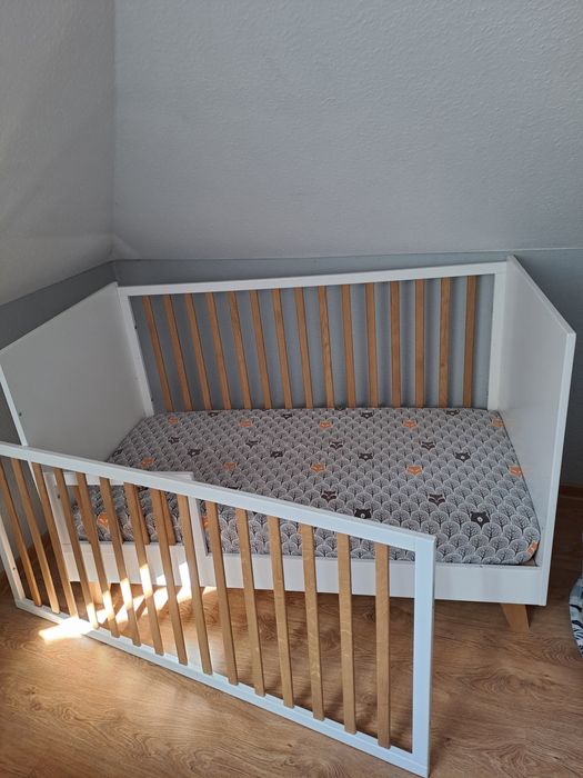 Łóżeczko 140x70 z funkcją sofy