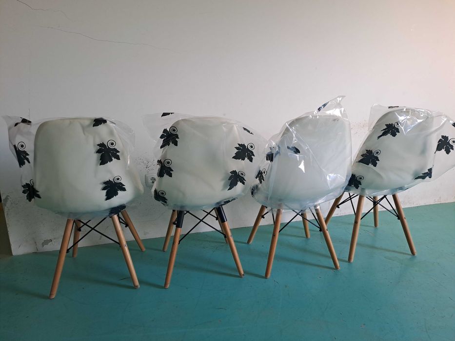 Conjunto 4 cadeiras