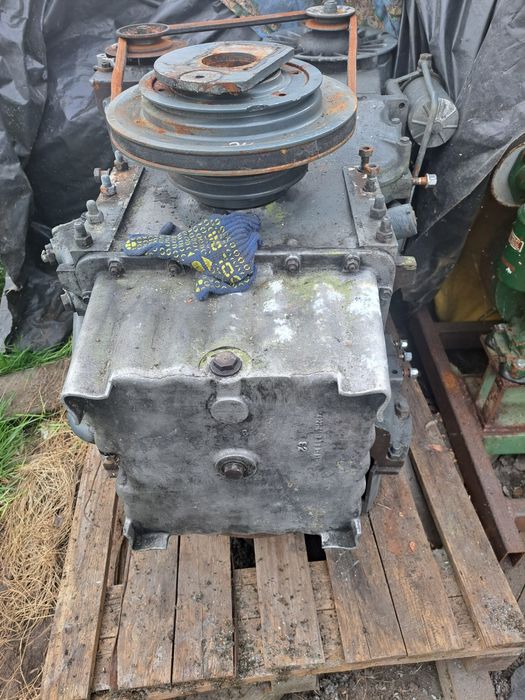 Продам двохциліндровий  дизельний мотор  ІФА