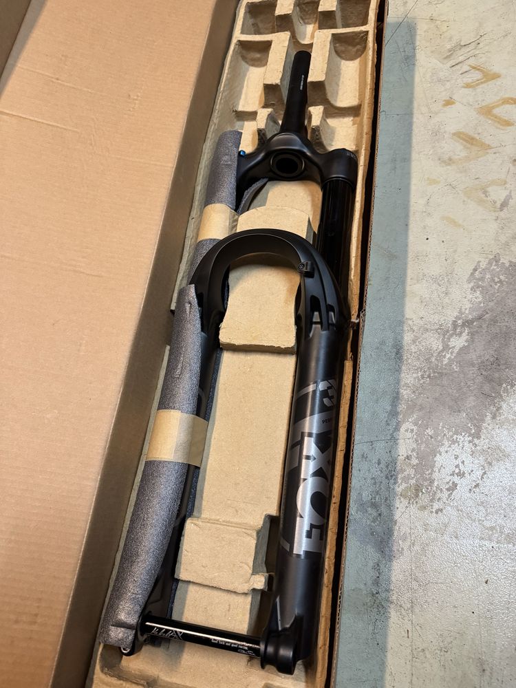Fox 38 Float Performance 170 mm NOWY!!