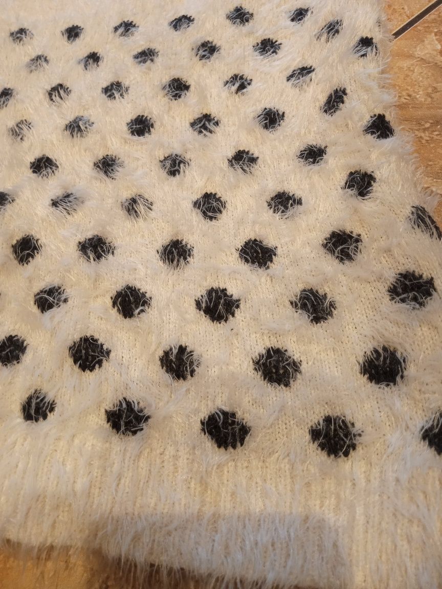 Wlochacz sweter XS/S dlugi kremowy czarne kropki tunika