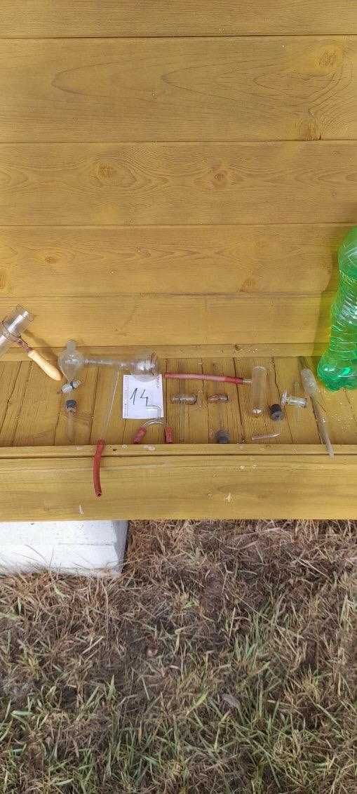 Menzurki Stara pomoc naukowa PRL laboratoryjne Rurki Szklane