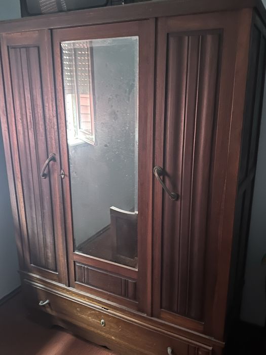 Roupeiro com espelho na porta n3
