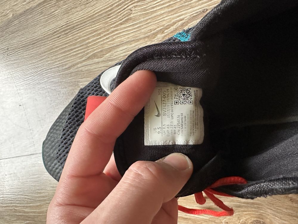 Nike meskie buty do koszykowki 43/27.5