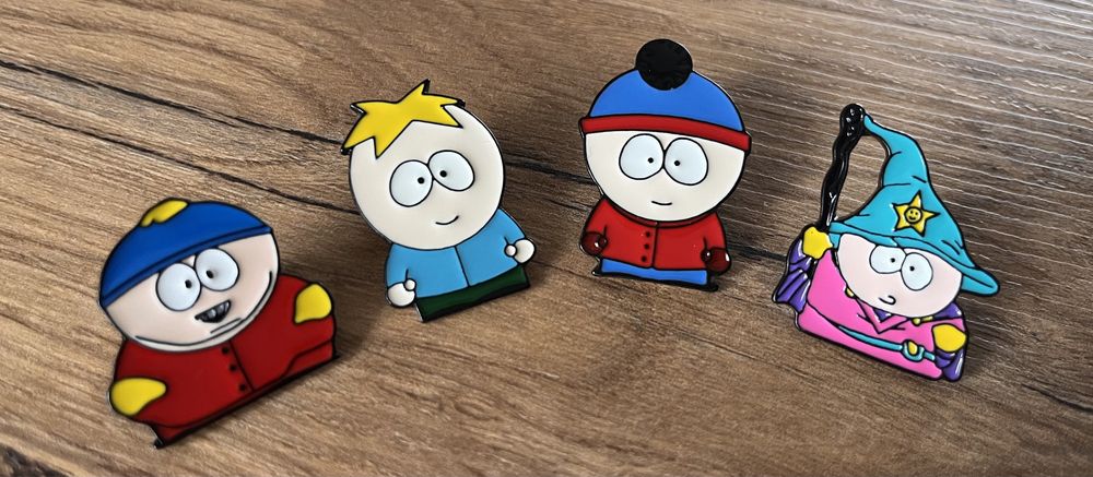 Pin znaczek przypinka badge Miasteczko South Park Marsh Stotch Cartman